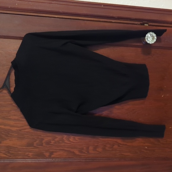 Zara Knit Long Sleeve V Neck Closet Staple Minimalist Classic Shirt Size Small - Picture 5 of 6